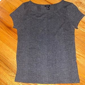 Fitted ribbed dark grey short sleeve top